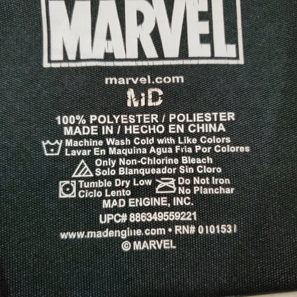 Marvel Punisher Black and White Short Sleeve 100% Polyester Shirt Size Medium - Picture 4 of 7